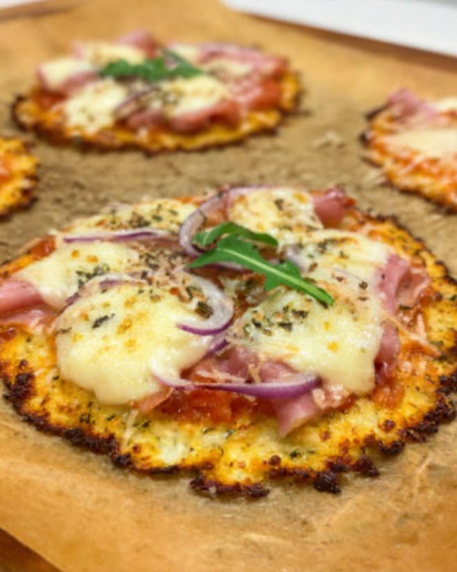 Knusprige Low-Carb Blumenkohlpizza