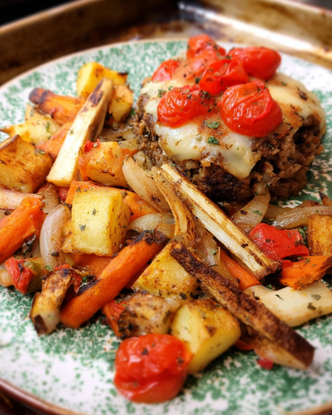 Ofengemüse Cheeseburger vom Blech